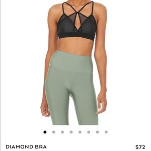 NWT! Alo Yoga